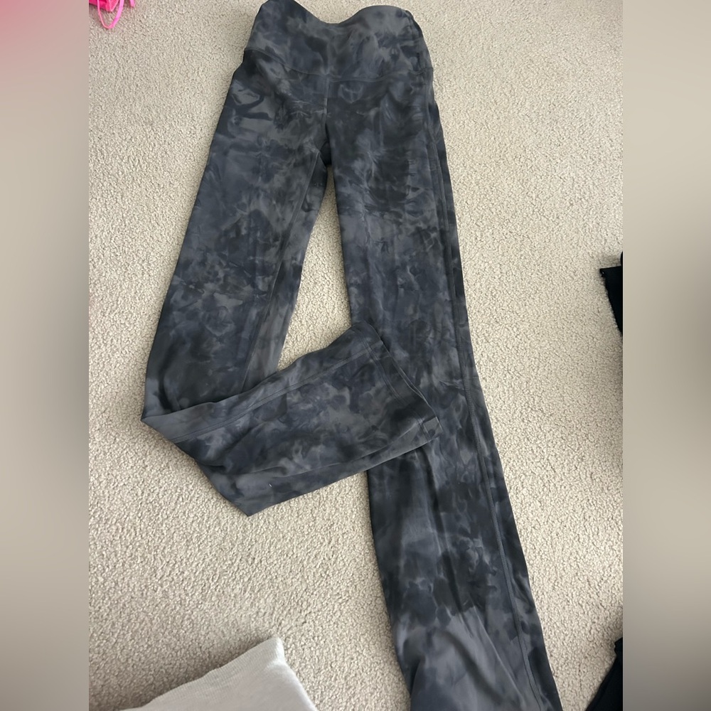 Lulu flare pants size 6